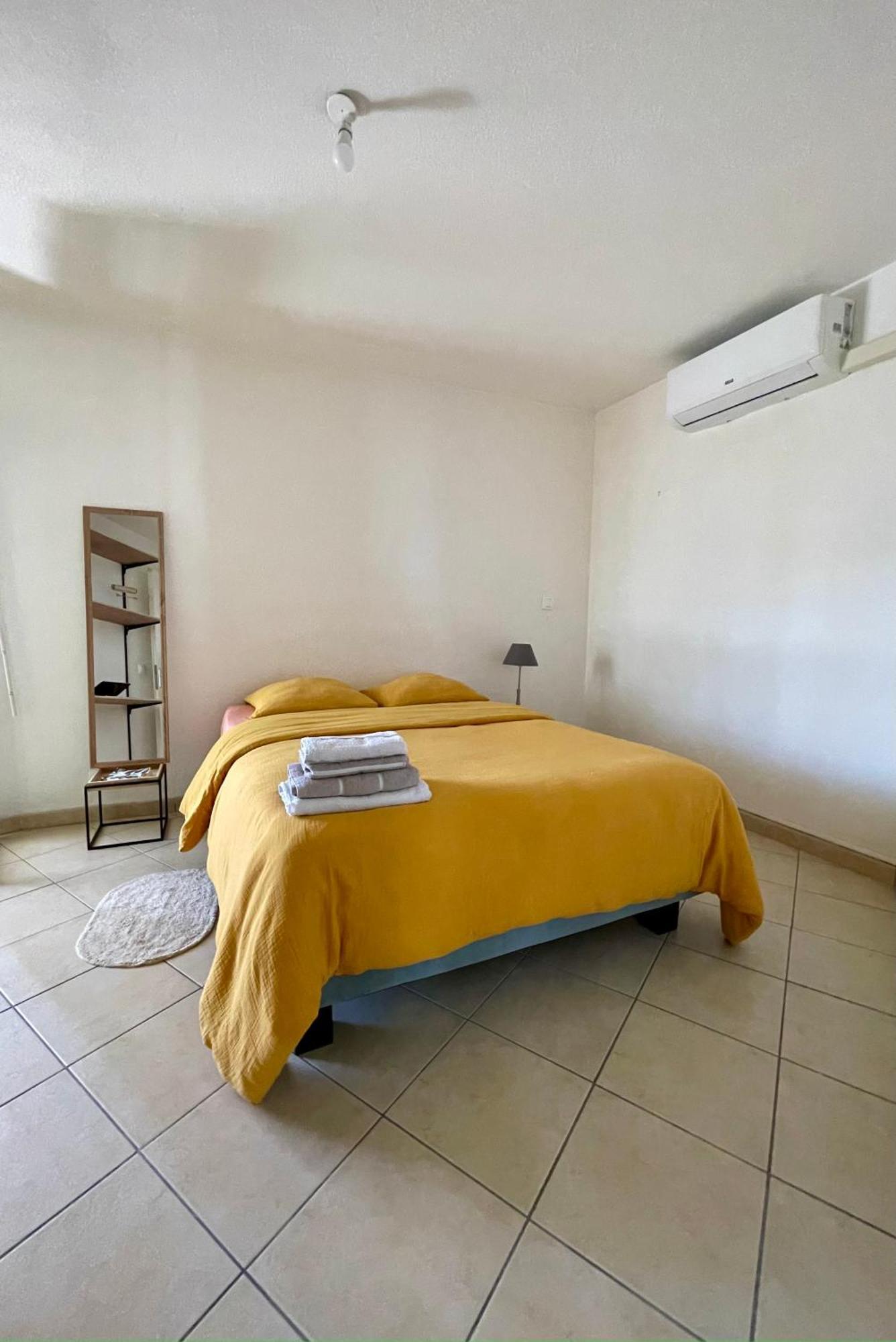 Appartement Cosy En Ville Baie-Mahault Luaran gambar